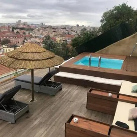 The Rooftop Bed & Breakfast 4*